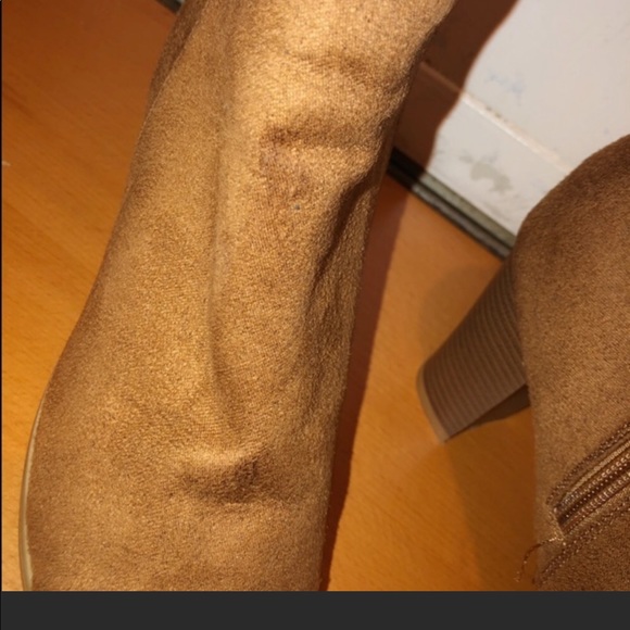 Peep toe ankle booties - Picture 3 of 4